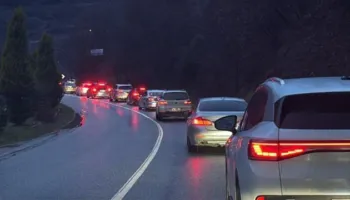 Kaosi i trafikut në Juglindje, mungesë totale e Policisë Rrugore në akset kombëtare