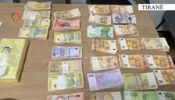 Kapen kokainë, armë zjarri, 120 mijë euro e miliona lekë dhe paund! Policia arreston 3 persona në Tiranë