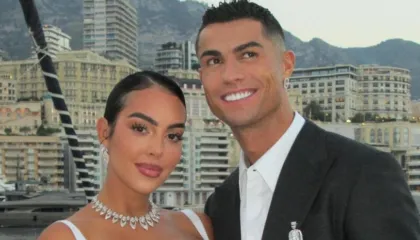 Kapriçio e Georginës për ditëlindje (50.000 euro) dhe mesazhi romantik i CR7