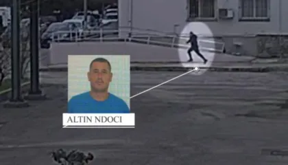 “Këmbët e shpejta, faqe bardhë’! PAMJET nga arratisja si në filma e Altin Ndocit