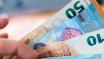 Këmbimi valutor 18 janar/ Ja me sa blihen e shiten dollari dhe euro