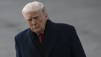 “Kemi 150 vjet që duam ta blejnë Groenlandën”, Trump “bombardon” me tarifa 8 shtete europiane