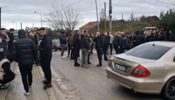 “Kemi frikë çdo ditë”, banorët e Luzit ngrihen kundër rrugës së degraduar