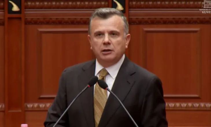 ‘Keni përdorur lëndë tymuese’/ Balla i kundërpërgjigjet Këlliçit