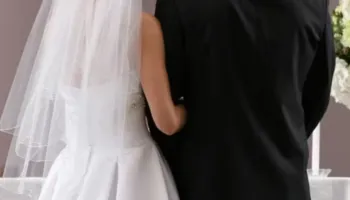 Kërkohej për grabitje, i riu arrestohet menjëherë pasi u martua