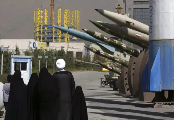 Këshilltari i Khameneit: Do të godasim zemrën e Tel Avivit nëse na sulmon SHBA