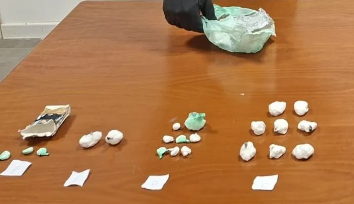 Kishte mbushur muret e shtëpisë me kokainë, arrestohet 21-vjeçari shqiptar në Itali