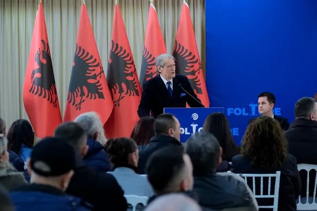 “Koha për fitore ka ardhur”, Berisha në Kombinat: PD denoncoi narkoregjimin e Ramës dhe mbron pluralizmin