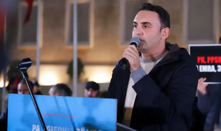 Koha për zgjidhje ka ardhur: Belind Këlliçi thërret qytetarët në shesh