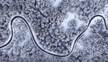 “Kolonja magjike”, Rama publikon pamjet përrallore nga rënia e dëborës