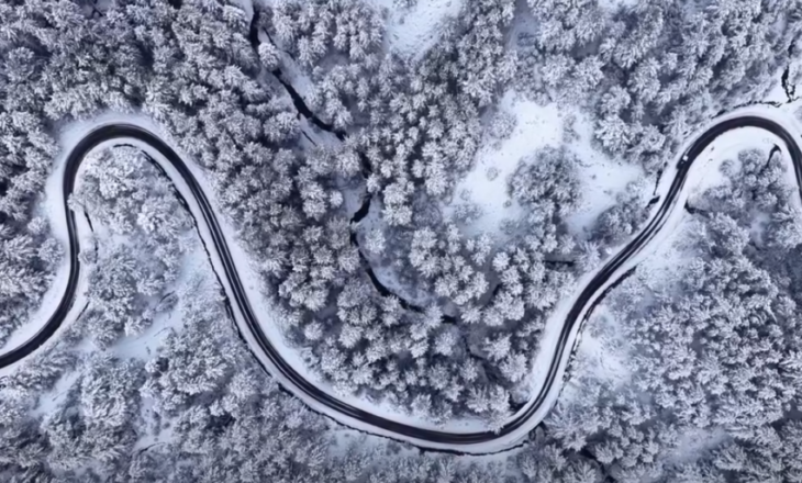 “Kolonja magjike”, Rama publikon pamjet përrallore nga rënia e dëborës