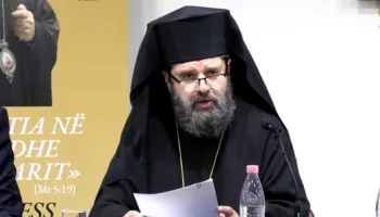 Konferencë në përkujtim të Janullatos/ Kryepiskopi Joan: Personalitet unik, forcoi besimin dhe rolin e Kishës Ortodokse