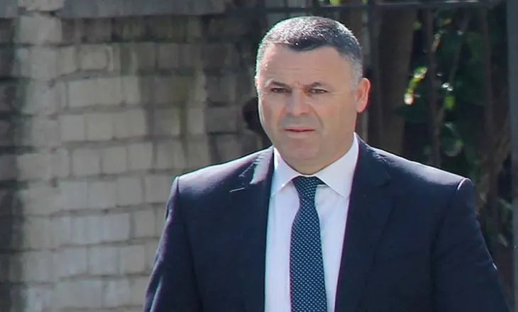 Korrupsioni në burgje/ Avokati: Tre mijë euro leja për në shtëpi, 1 mijë për një celular!