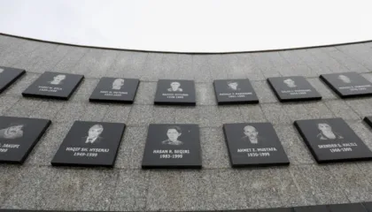 Kosova nderon viktimat e masakrës së Reçakut