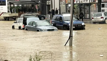 Kosova nën ujë/ Dhjetëra shtëpi dhe biznese të përmbytura dhe banorë të izoluar