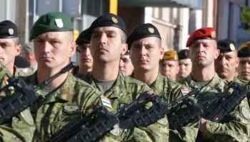 Kroacia rikthen shërbimin ushtarak pas 17 vjetësh
