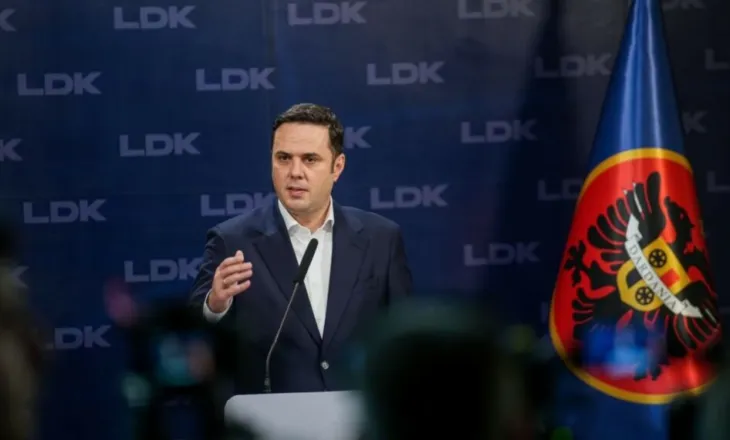 Kryetari i LDK, Lumir Abdixhiku i ofron dorëheqjen Kuvendit të partisë
