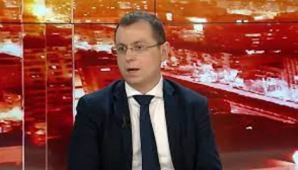 Kufizimi i pagesave me para në dorë, eksperti i ekonomisë: Një masë drejt formalizimit, por e pamjaftueshme