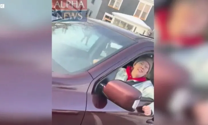 Kujdes, pamje të rënda/ Ky është momenti kur polici qëllon për vdekje 37-vjeçaren në Minneapolis