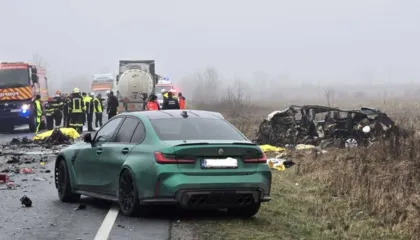 Kujdes, pamje të rënda/ Momenti i aksidentimit të furgonit me tifozët e PAOK, mes tyre edhe dy shqiptarë të identifikuar