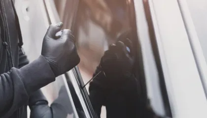 KUSH është ‘skifteri’ që grabiti taksistin dhe dy karburante në Fushë-Krujë