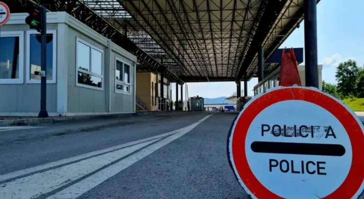 Kush nuk ka dokumente të Kosovës…/ Prishtina “ashpërson” ligjet për të huajt, makinat me targa të huaja nuk mund të…