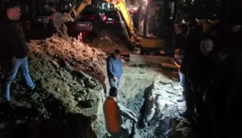 Lagja ‘Pavarësia’ në Vlorë mbetet pa energji elektrike, shkak vendosja e linjave të reja të ujit të pijshëm