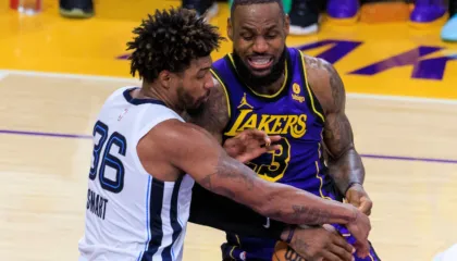 Lakers në krizë, humbasin edhe Boston e Cleveland, triumfojnë Clippers dhe Dallas