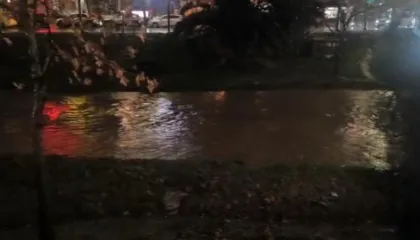 Lana gati të dalë nga shtrati, rrezik edhe për përmbytje në Tiranë