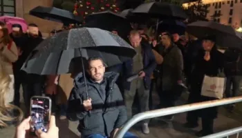 Lapaj rikthehet tek Kryeministria: Ka njerëz jashtë shtetit që marrin pagën në Shqipëri