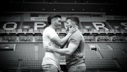 “Largimi s’kishte lidhje me futbollin”, lojtari homoseksual akuzon skuadrën e mëparshme