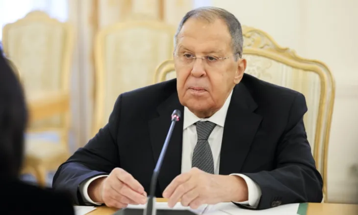 Lavrov: Britania, i vetmi vend në botë që e quan veten “e Madhe”… kjo duhet të ndalet