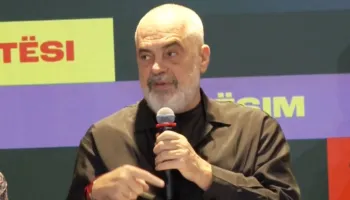 “Lehje qeni”/ Rama ironizon veprimet e opozitës:  Kemi 140 vetë në parlament, mund të reduktohet…