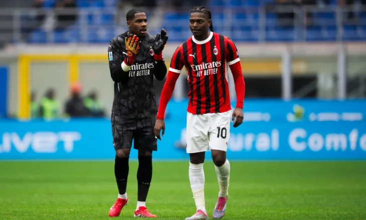 Lëvizja surprizë, Milan i ofron Maignan të njëjtën pagë si Rafael Leao për ta mbajtur, ja detajet