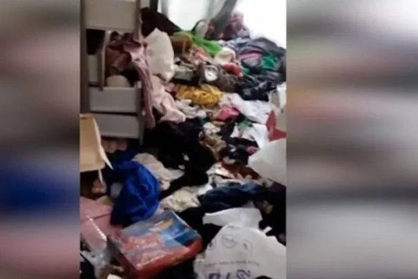 “Ligjin e bënte vjehrra”/ Dëshmitarja rrëfen njohjen me nënën e 3 fëmijëve: Burri pinte alkool dhe luante bixhoz,…