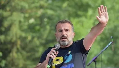 Lirohet nga qelia Taulant Tusha, do qëndrojë në ‘arrest shtëpie’