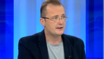 Lisandër Hoxha: Partia Demokratike do të vazhdojë protestat, të ikin nga PD, njerëzit që…