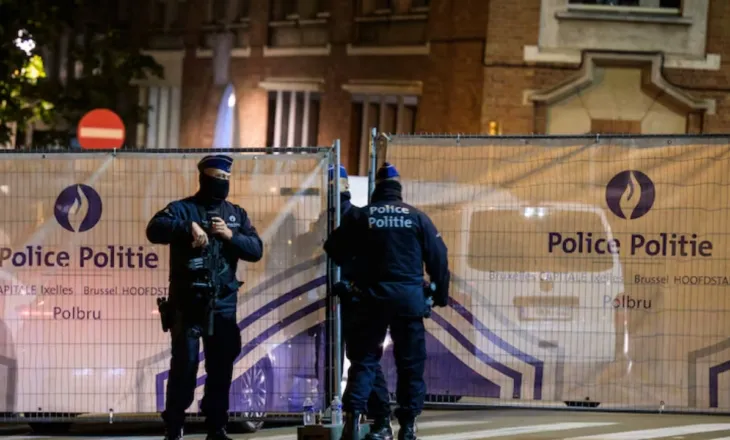 “Lufta mes klaneve të mafias shqiptare”, nis gjykimi për 9 të akuzuarit e vrasjes së Ardit Spahiut, mediat belge zbulojnë emrin e organizatorit  