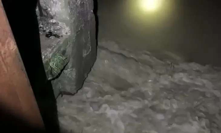 Lumi Vjosë del nga shtrati, banesat në rrezik! 13 familje të evakuara