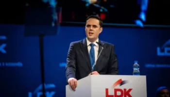 Lumir Abdixhiku shmang dorëheqjen, mbetet kryetar i LDK-së pas votës së Kuvendit