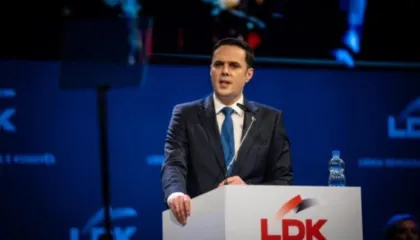 Lumir Abdixhiku shmang dorëheqjen, mbetet kryetar i LDK-së pas votës së Kuvendit