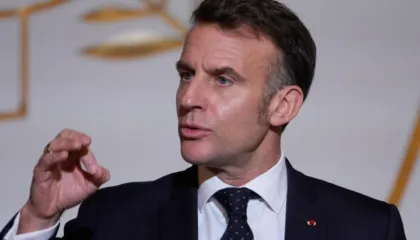 Macron paralajmëron: Shkelja e sovranitetit të Grenlandës do të çojë në ‘efekte të papara’