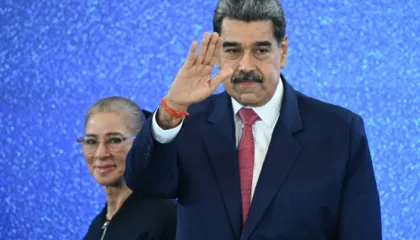 “Maduro dhe bashkëshortja e tij u nxorrën zvarrë nga dhoma e gjumit”, CNN zbardh detaje nga aksioni i Delta Force në Venezuelë