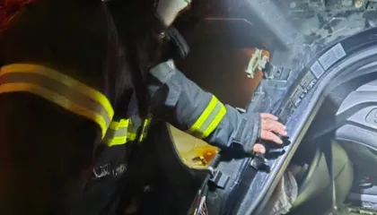 Makina bie nga ura e Dajlanit  në Durrës, vdes pasagjerja 18-vjeçare. Shoferi i dehur ishte me shpejtësi