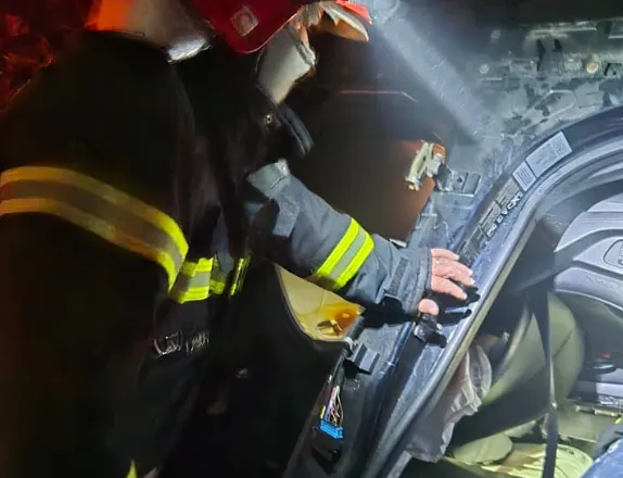 Makina bie nga ura e Dajlanit  në Durrës, vdes pasagjerja 18-vjeçare. Shoferi i dehur ishte me shpejtësi