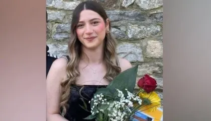 Malli për gjyshërit e ktheu në atdhe, 18-vjeçarja që vdiq në aksident jetonte prej vitesh në Gjermani! Lihet në burg shoferi i dehur