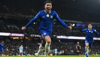 Man. City dhe Chelsea i bëjnë nder Arsenalit, barazimi në “Etihad” i leverdis më shumë “Topçinjve” (video)