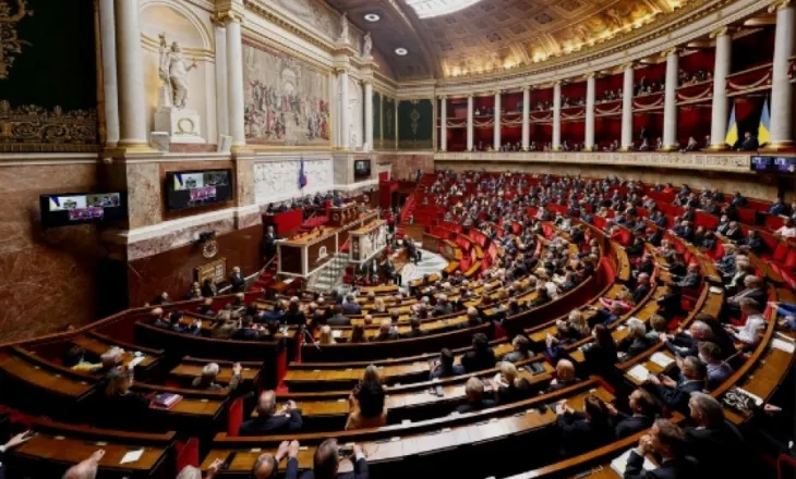 Martesa nuk është më garant për marrëdhënie seksuale: Franca ndryshon ligjin historik