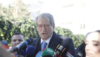 Mashtrimi përmes call-centrave/ Akuza e Berishës: Operacioni u dekonspirua..Veprimtari kriminale nën mbikëqyrjen e narko-policisë