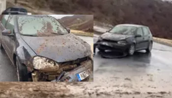Masivi i dherave në aksin Qukës-Qafë Plloçë zë poshtë një makinë, shpëton shoferi